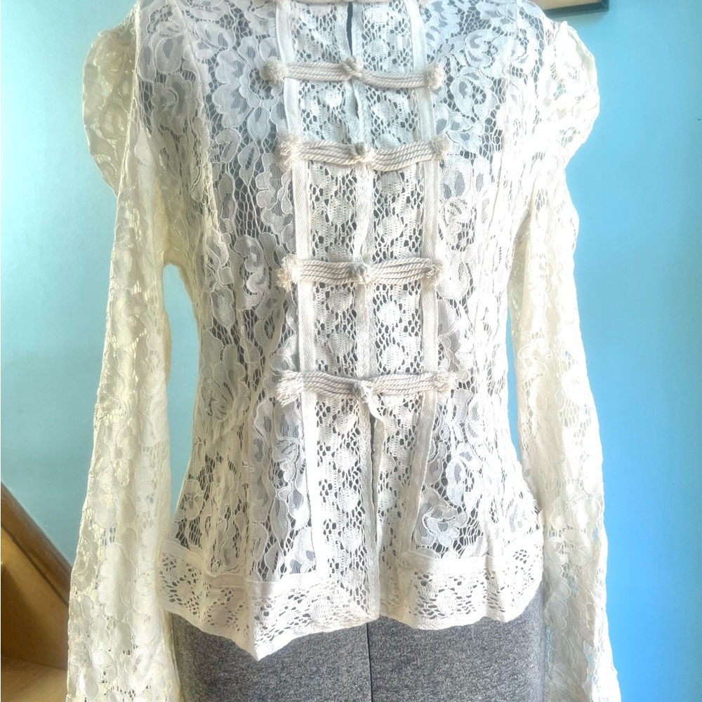 Asian Inspired Frog Closure Lace Button-Front Women's Top - Cream